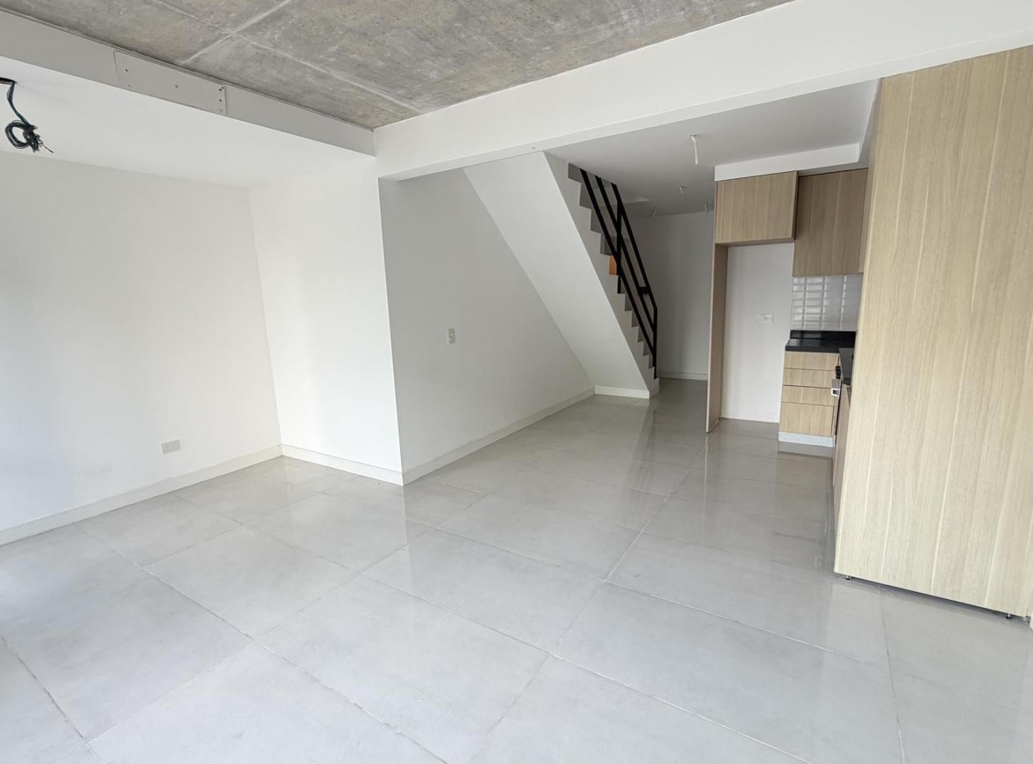 Foto de Departamento en Venta de 2 Ambientes en Duplex con Balcón y Parrilla en, imagen 5