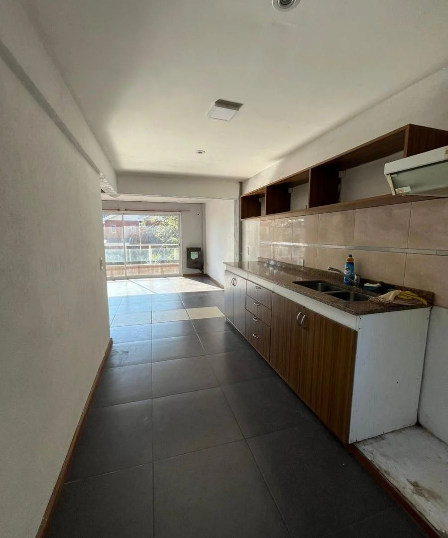 Foto de Departamento 2 ambientes con balcon en ALQUILER - Ezpeleta, imagen 4