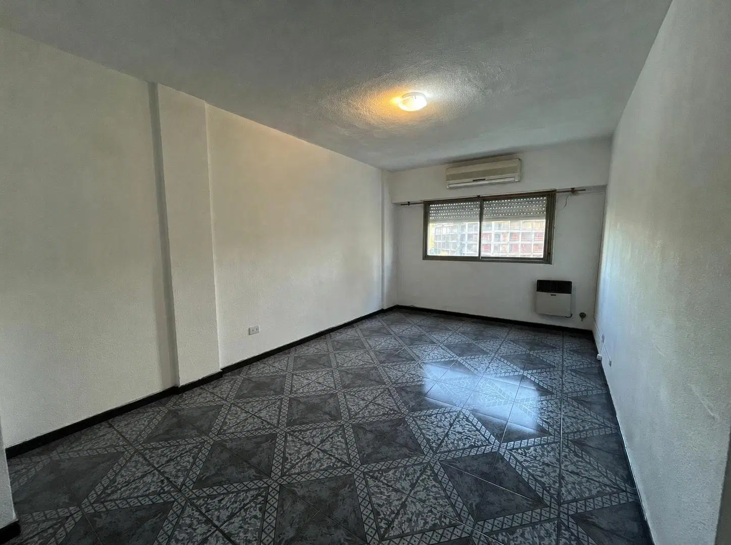 Departamento 3 ambientes en complejo cerrado con cochera en ALQUILER - Wilde 3
