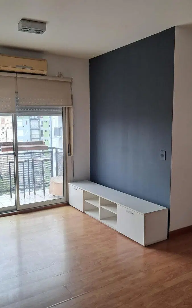 Departamento 2 ambientes con balcon y cochera ¡Complejo cerrado con seguridad 24hs! - Wilde 2