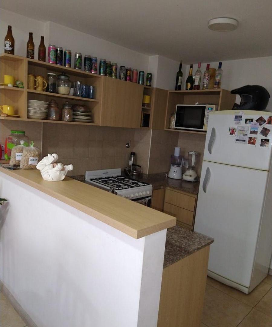 Foto de Departamento dos ambientes con balcon y piscina, complejo Maconda X, en alquiler. Quilmes centro, imagen 3
