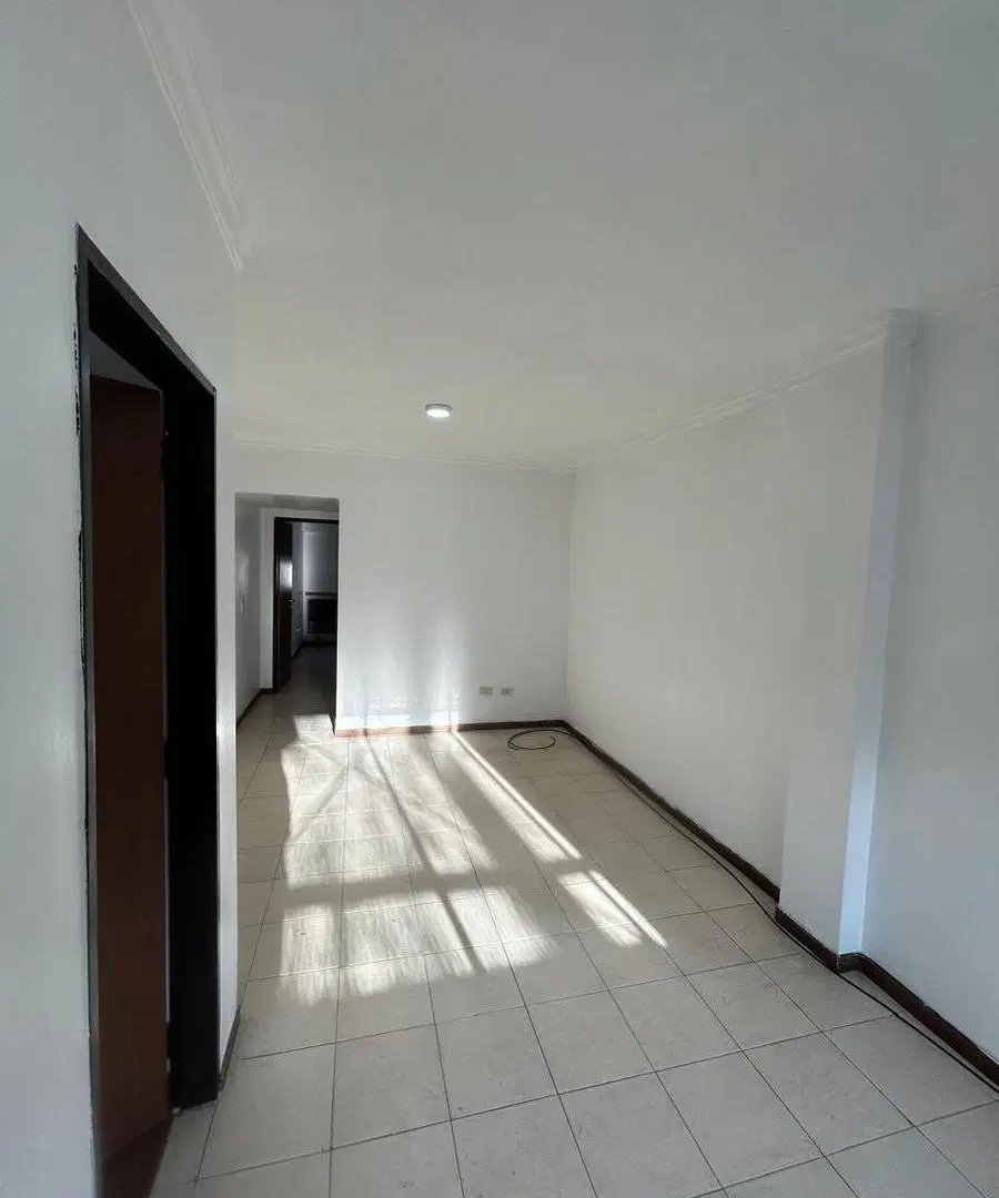Departamento 2 ambientes con balcon y cochera en VENTA - Wilde centro 4