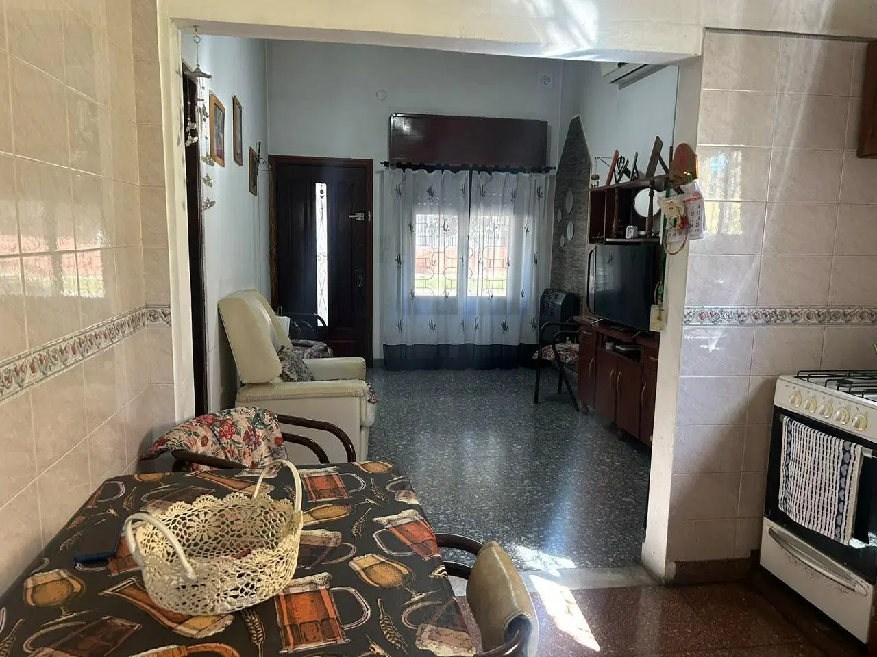 PH 2 ambientes al frente con patio y cochera en VENTA - WILDE 2