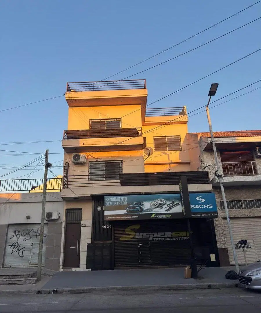Departamento 2 ambientes con patio en ALQUILER - Wilde 4