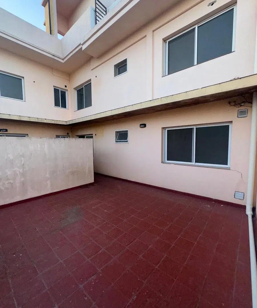Departamento 2 ambientes con patio en ALQUILER - Wilde 5