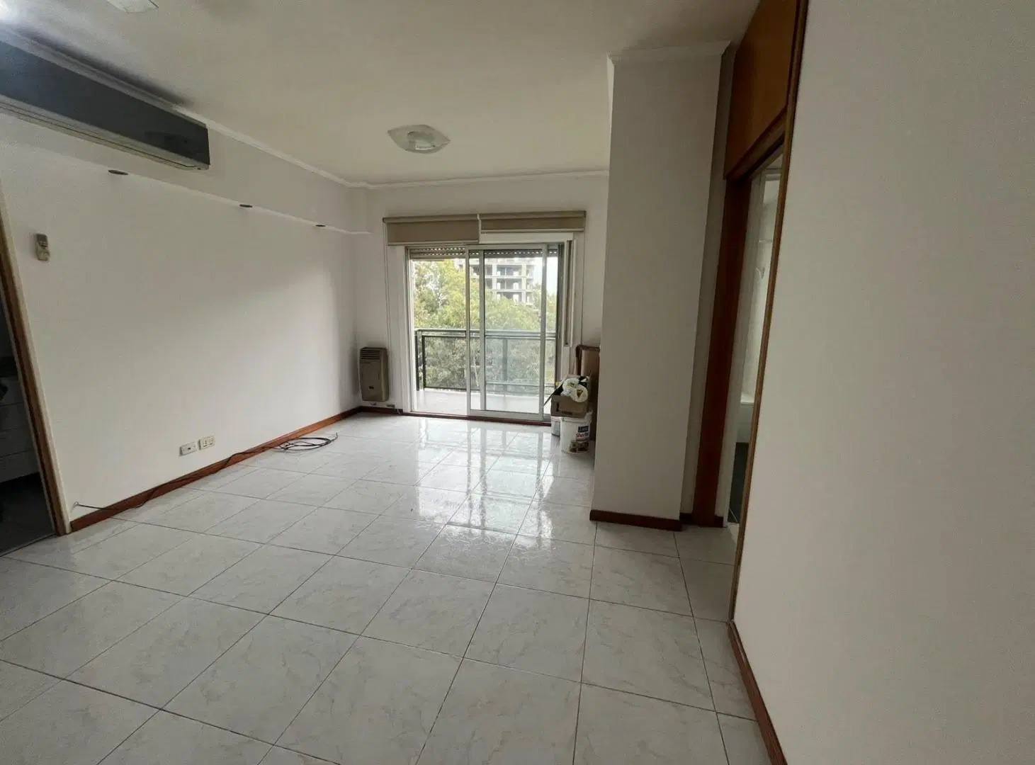 Departamento 2 ambientes con balcon en Complejo cerrado con seguridad - Wilde 4
