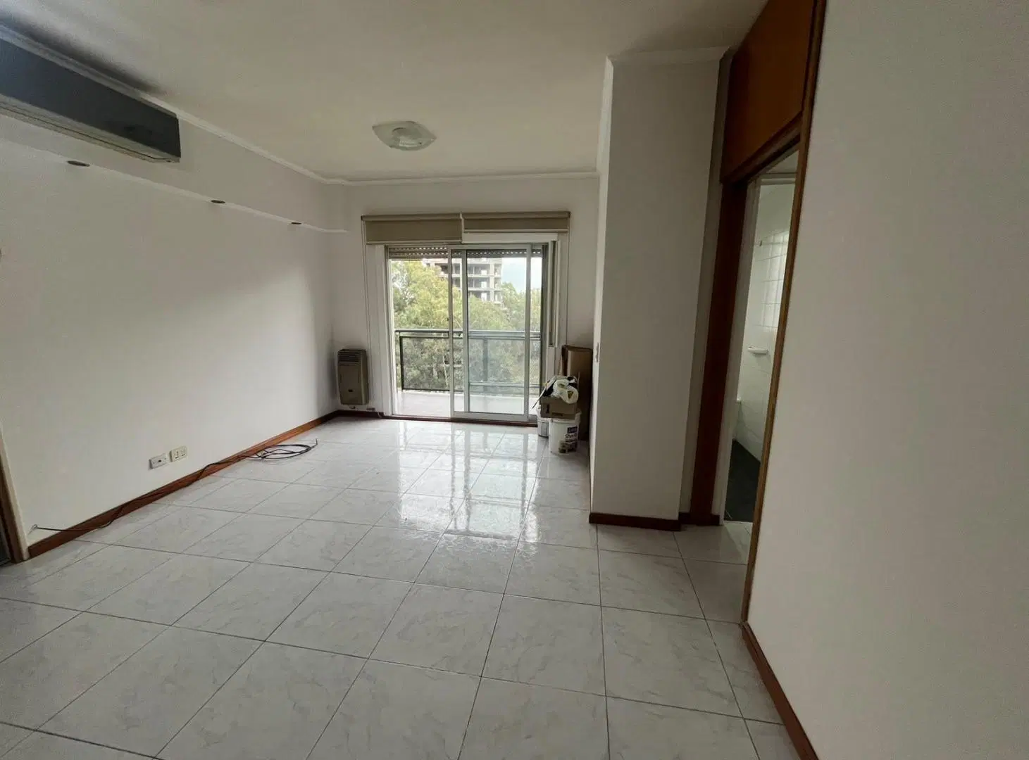 Departamento 2 ambientes con balcon en Complejo cerrado con seguridad - Wilde 5