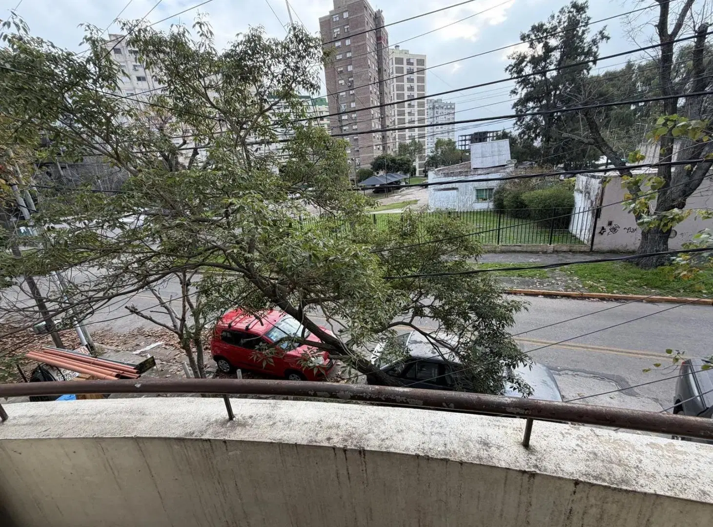 Departamento 3 ambientes con balcon en ALQUILER - Wilde 5