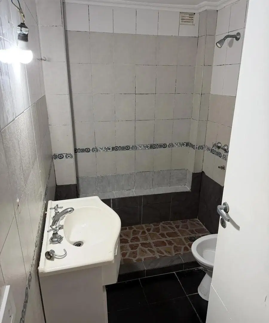 Departamento 3 ambientes con balcon en ALQUILER - Wilde 4