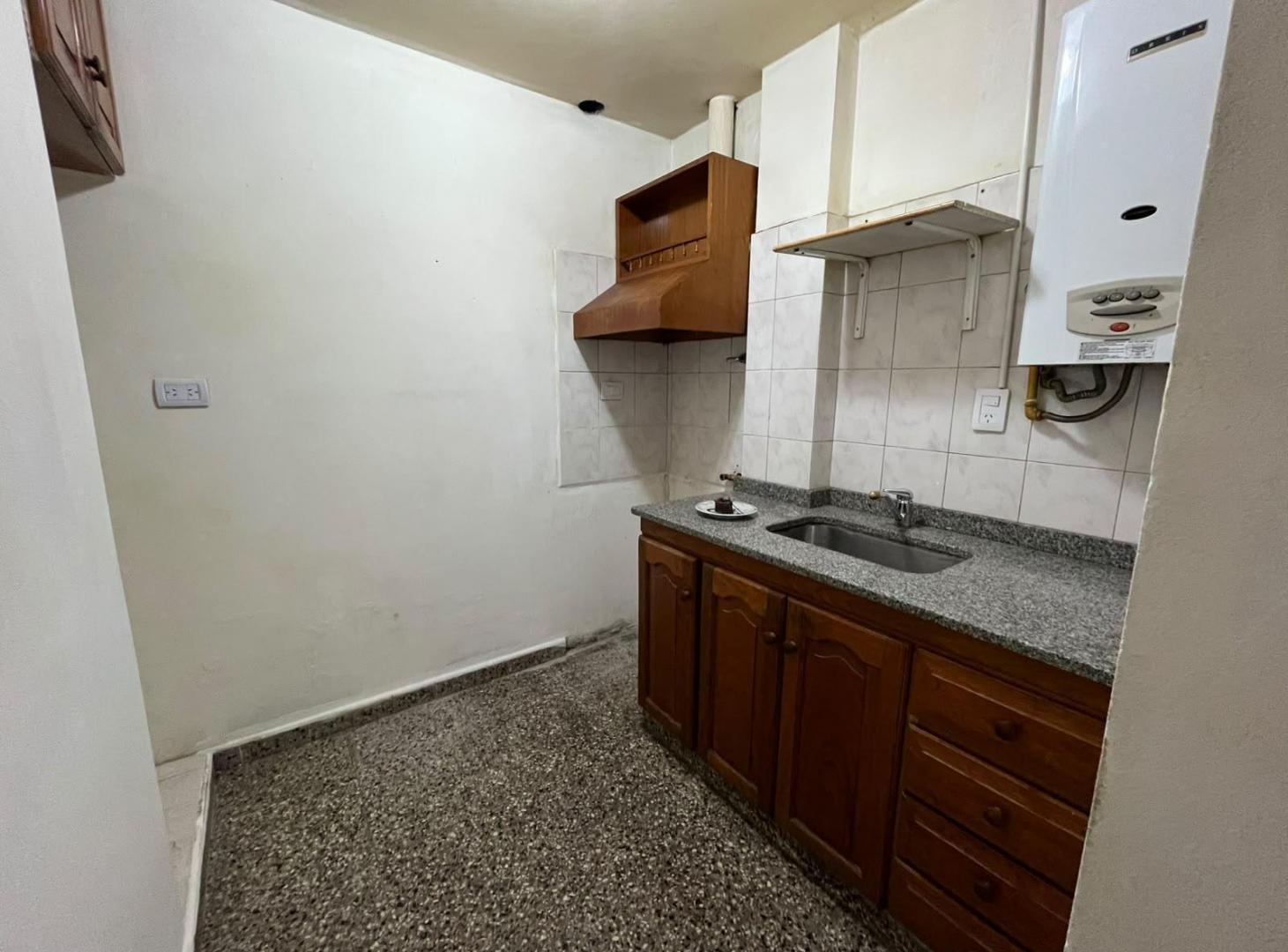Foto de PH 2 ambientes planta baja, opcional cochera ALQUILER - Wilde, imagen 5