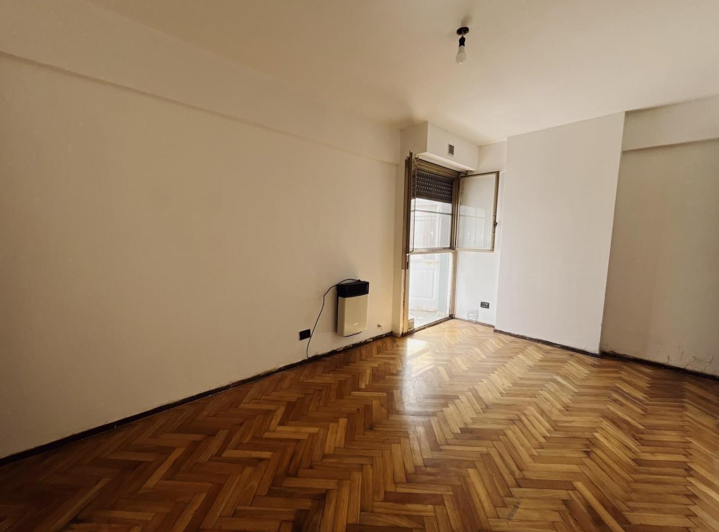 Foto de Departamento 2 ambientes con patio en VENTA - DON BOSCO, imagen 3