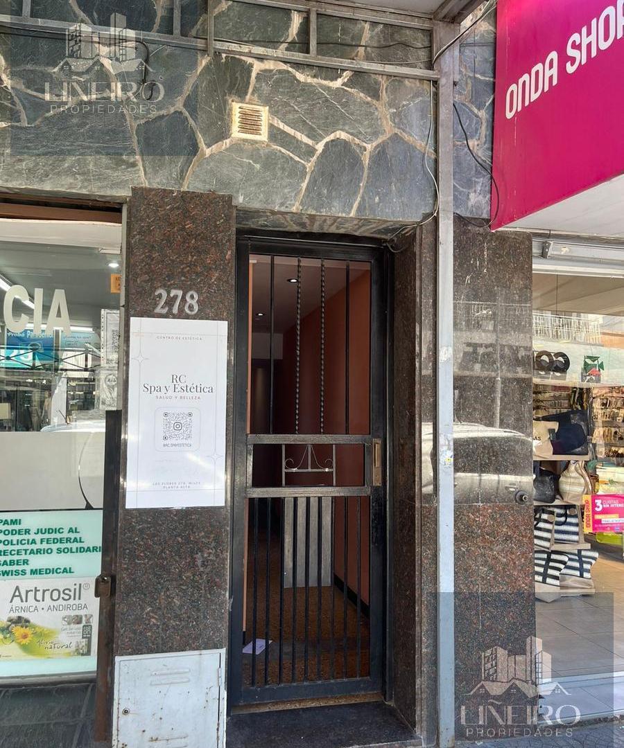 Foto de Oficina local interno impecable en alquiler, Wilde Centro, imagen 5