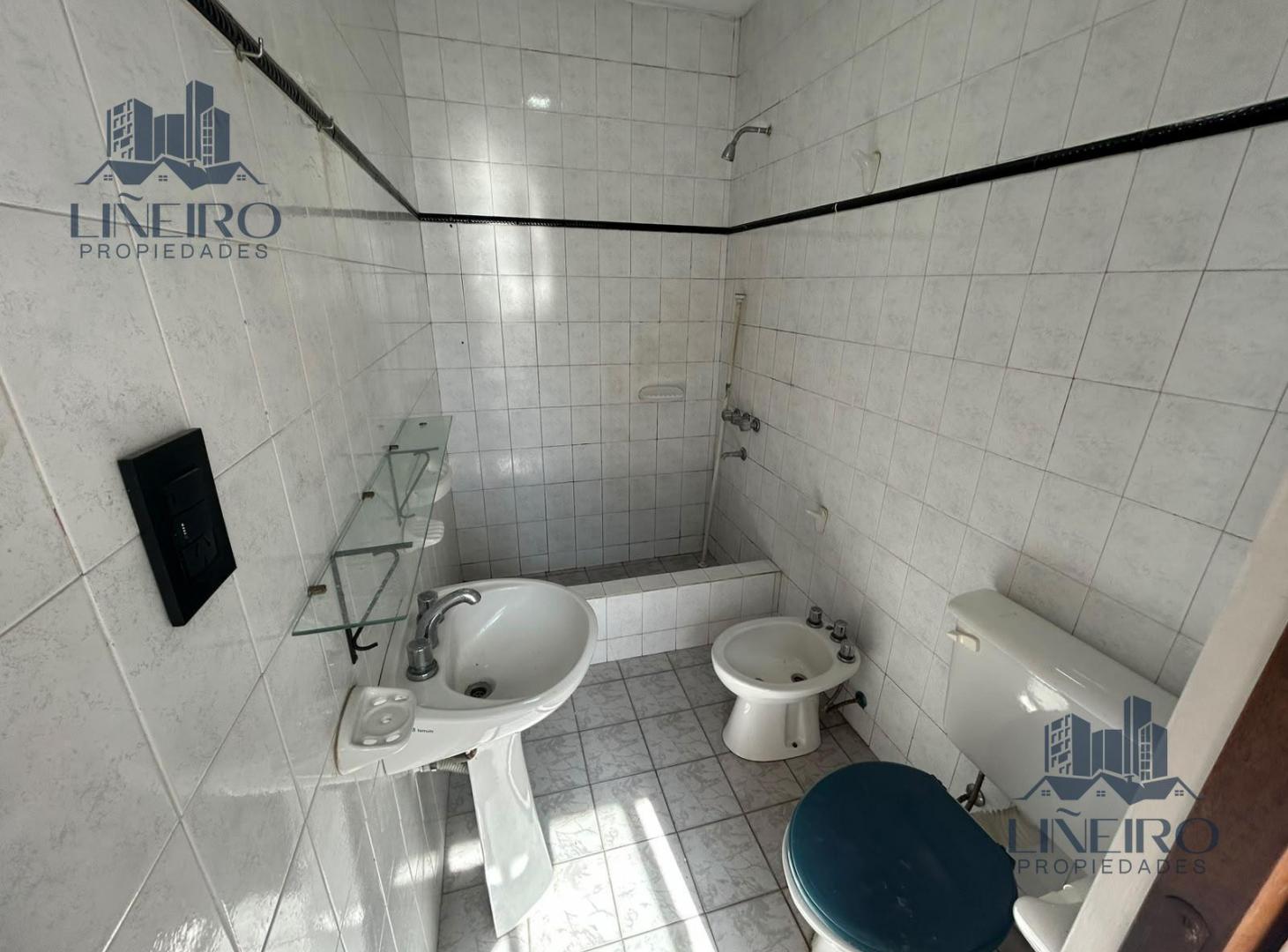 Foto de PH 2 ambientes con patio en ALQUILER - WILDE, imagen 4