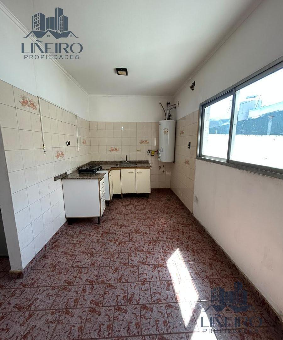 Foto de PH 2 ambientes con patio en ALQUILER - WILDE, imagen 2