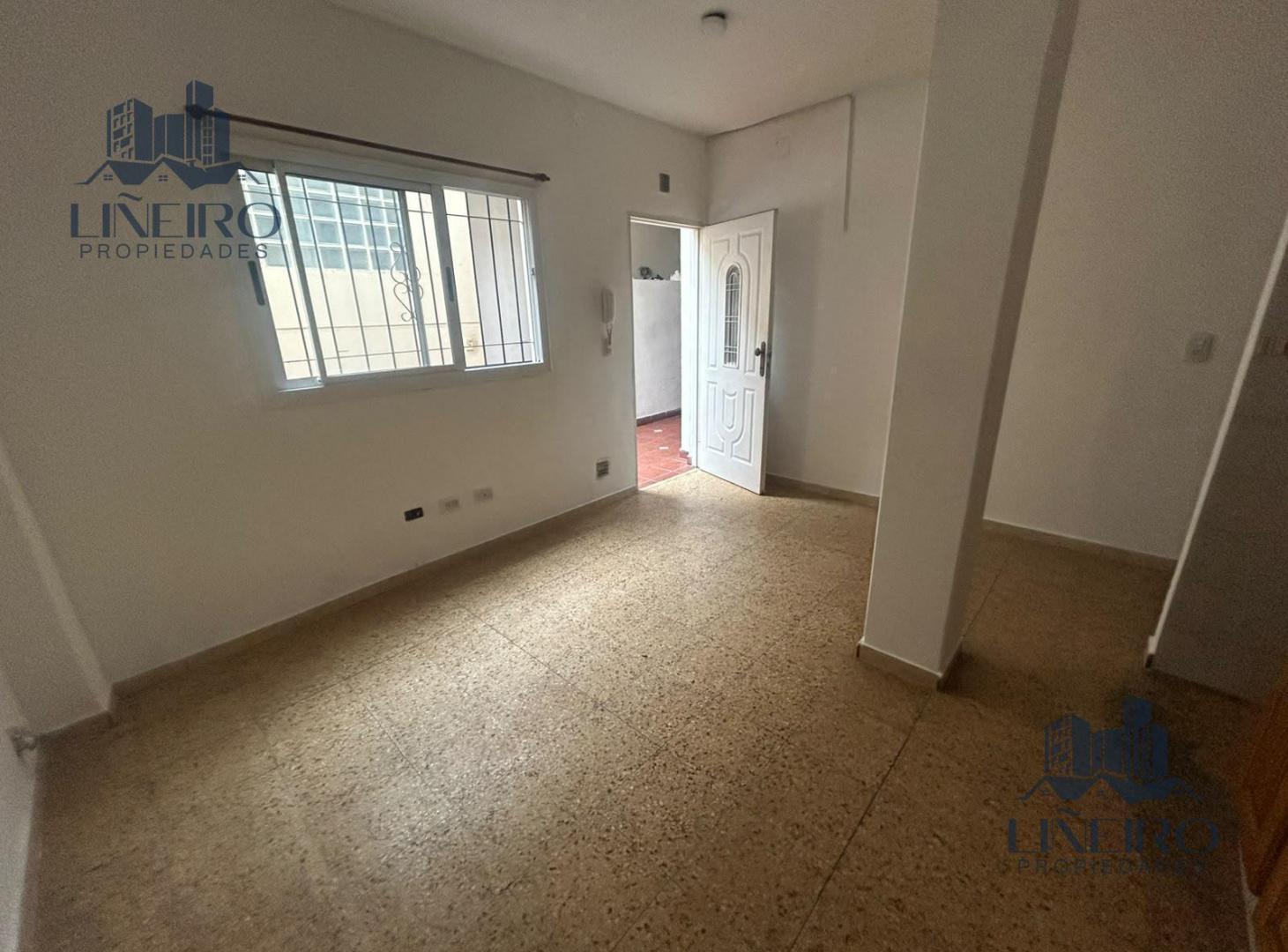 Foto de Departamento 3 ambientes con balcon en ALQUILER - VILLA DOMINICO, imagen 1