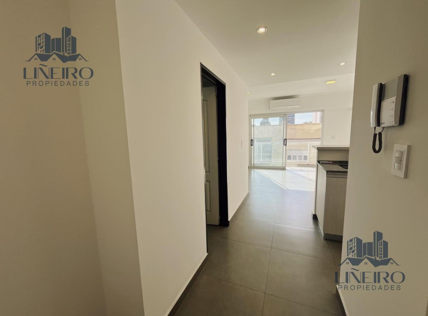 Foto de Departamento monoambientes con balcon en ALQUILER - WILDE CENTRO, imagen 3