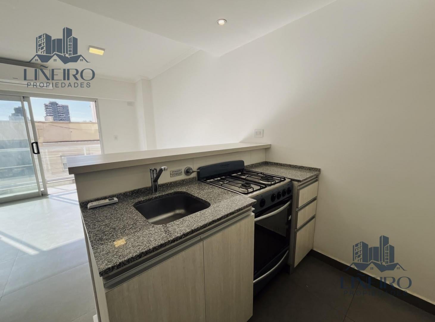 Foto de Departamento monoambientes con balcon en ALQUILER - WILDE CENTRO, imagen 5