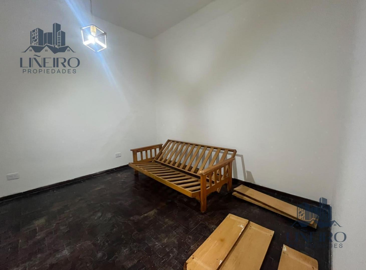 Foto de PH 2 ambientes con patio pequeño en ALQUILER - WILDE, imagen 3