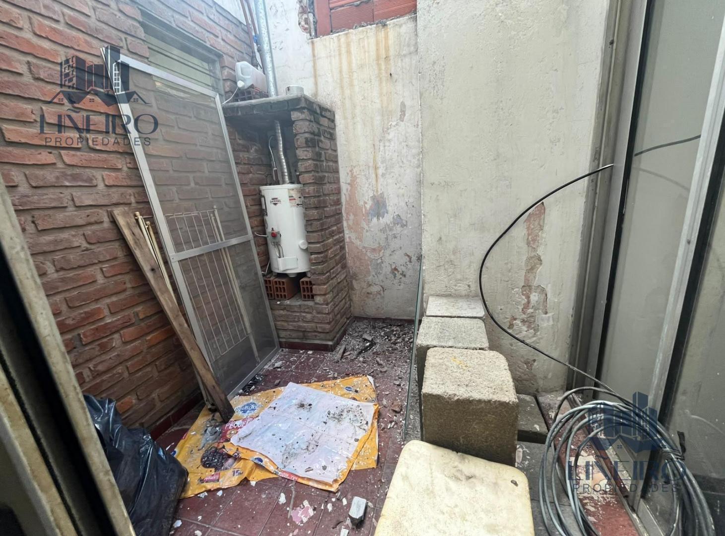 Foto de PH 2 ambientes con patio pequeño en ALQUILER - WILDE, imagen 4