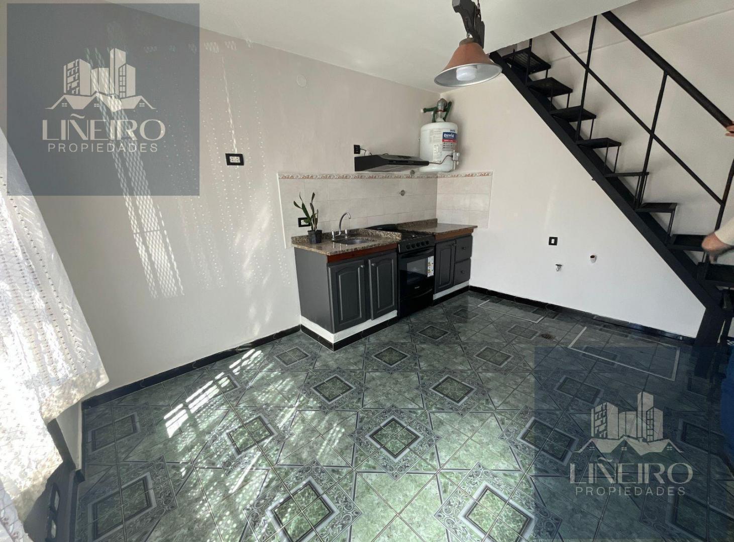 Foto de PH 2 ambientes en venta en bernal, imagen 2