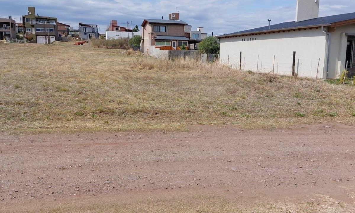 Terreno en Villa Rumipal, en Barrio Villa Naturaleza 3