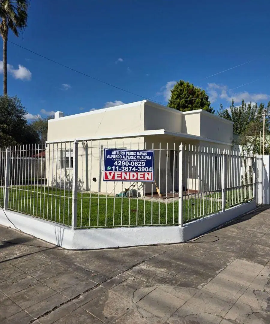 Casa con 2 Dormitorios en venta en Luis Guillón 5
