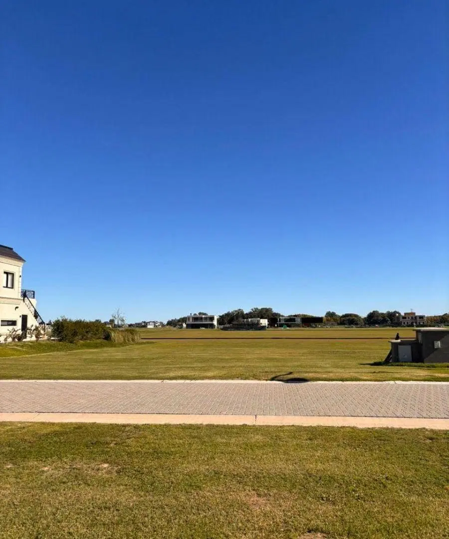 Terreno de 960 m² en venta en La Providencia Resort con ubicación estratégica 5