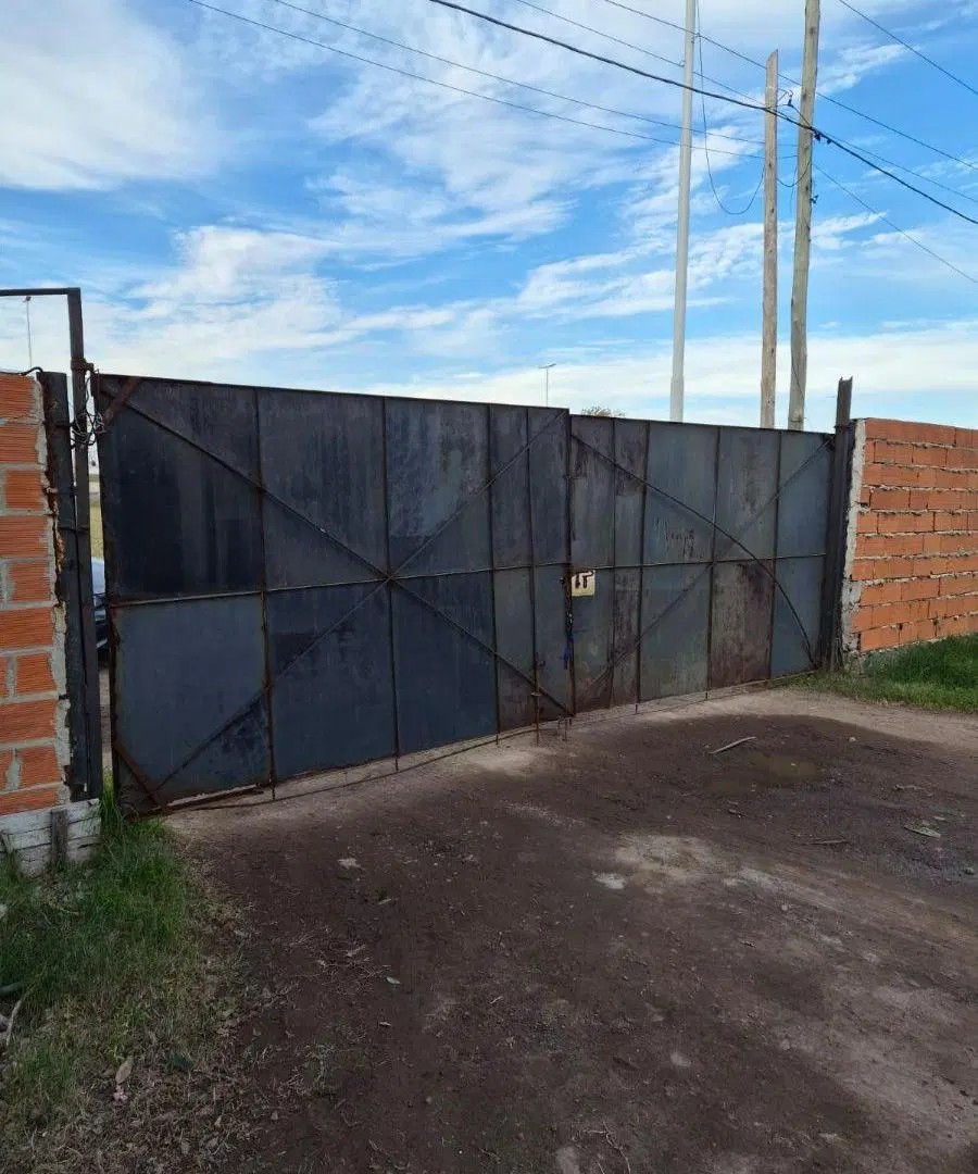 Terreno de 1.221 m² sobre Camino de Cintura a metros de Rotonda de Llavallol 5