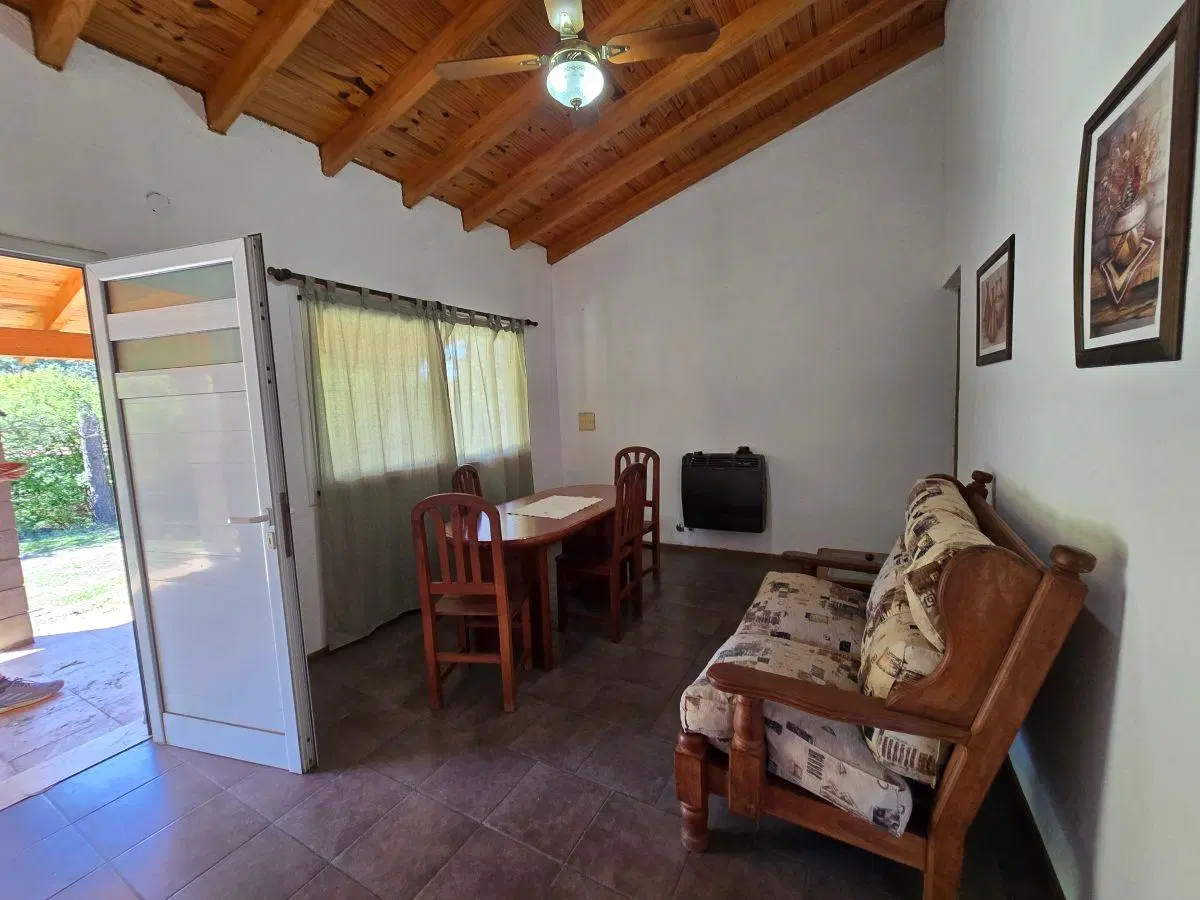 Tres cabañas en San Luis- El Volcán - Predio 6000m2 con 2