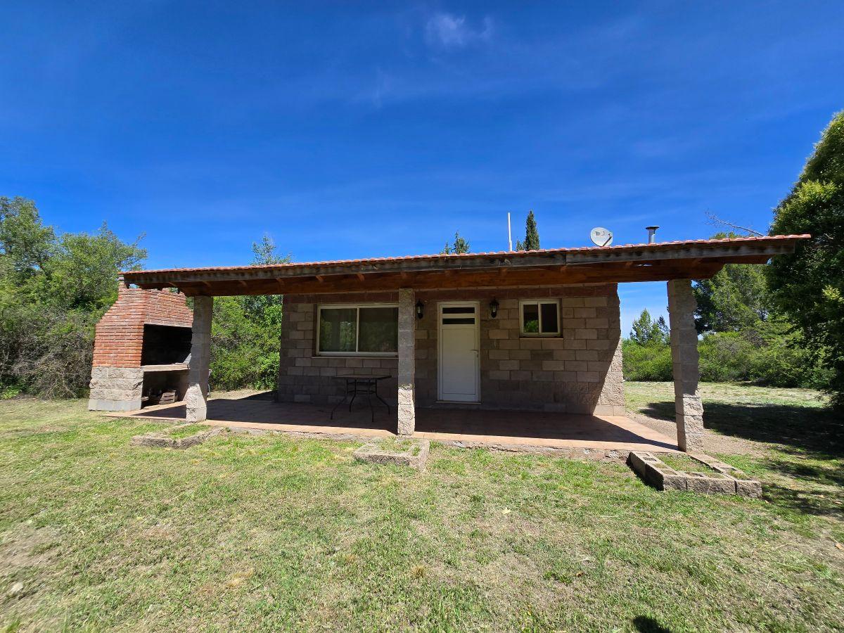 Tres cabañas en San Luis- El Volcán - Predio 6000m2 con