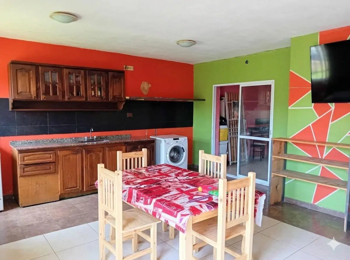 VENTA CASA 3 DORMITORIOS BARRIO CABILDO 4