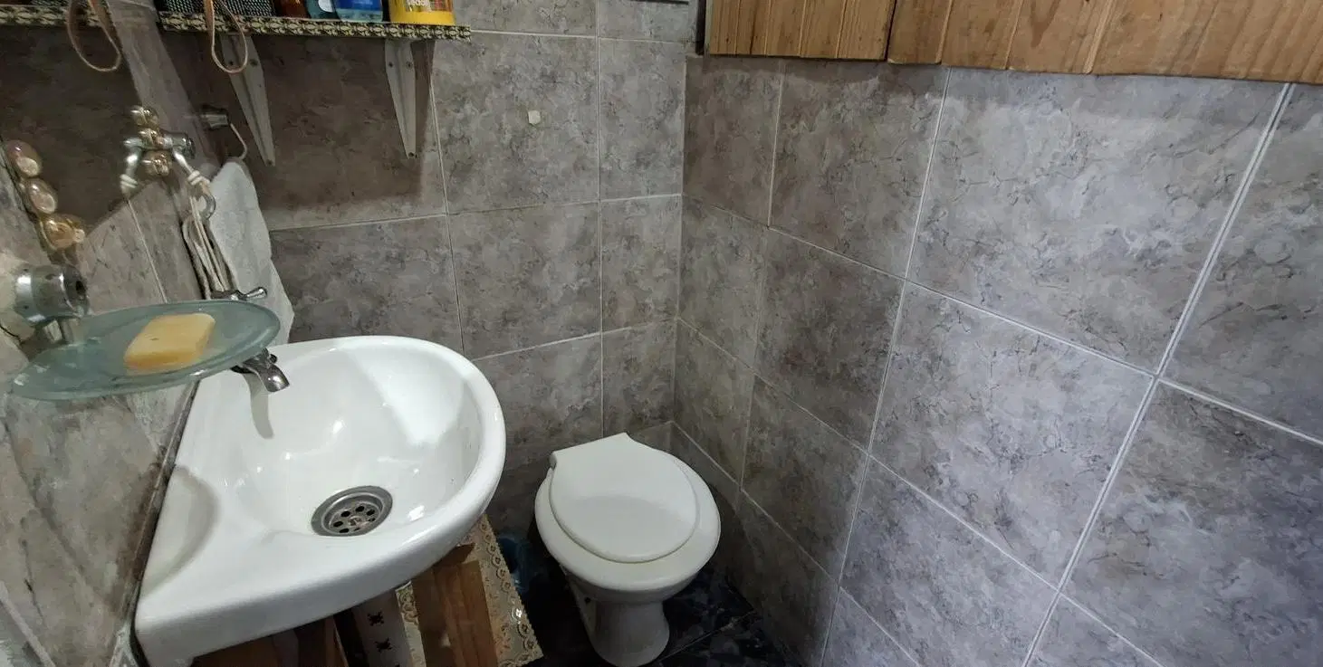 VENTA CASA 3 DORMITORIOS CON PATIO Y PILETA LOCAL RESIDENCIAL SANTA ANA 3