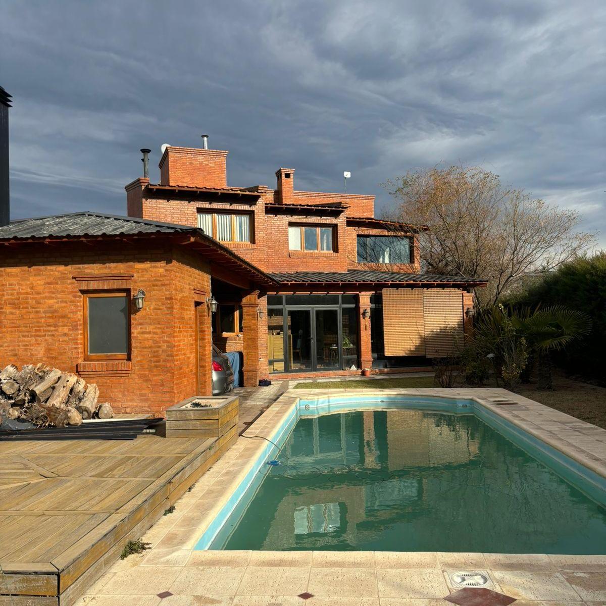 Hermosa Casa en Vistalba Country 1