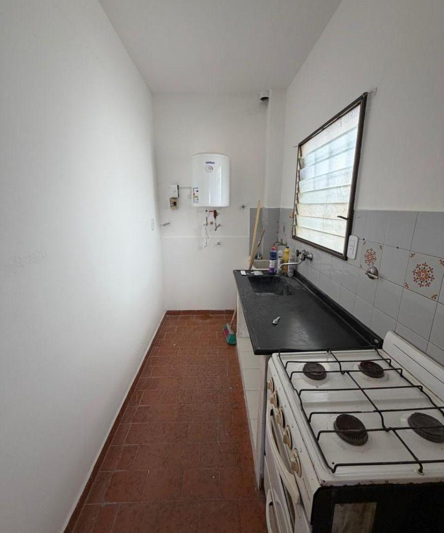 Foto de Departamento PB interno por pasillo con jardín., imagen 1