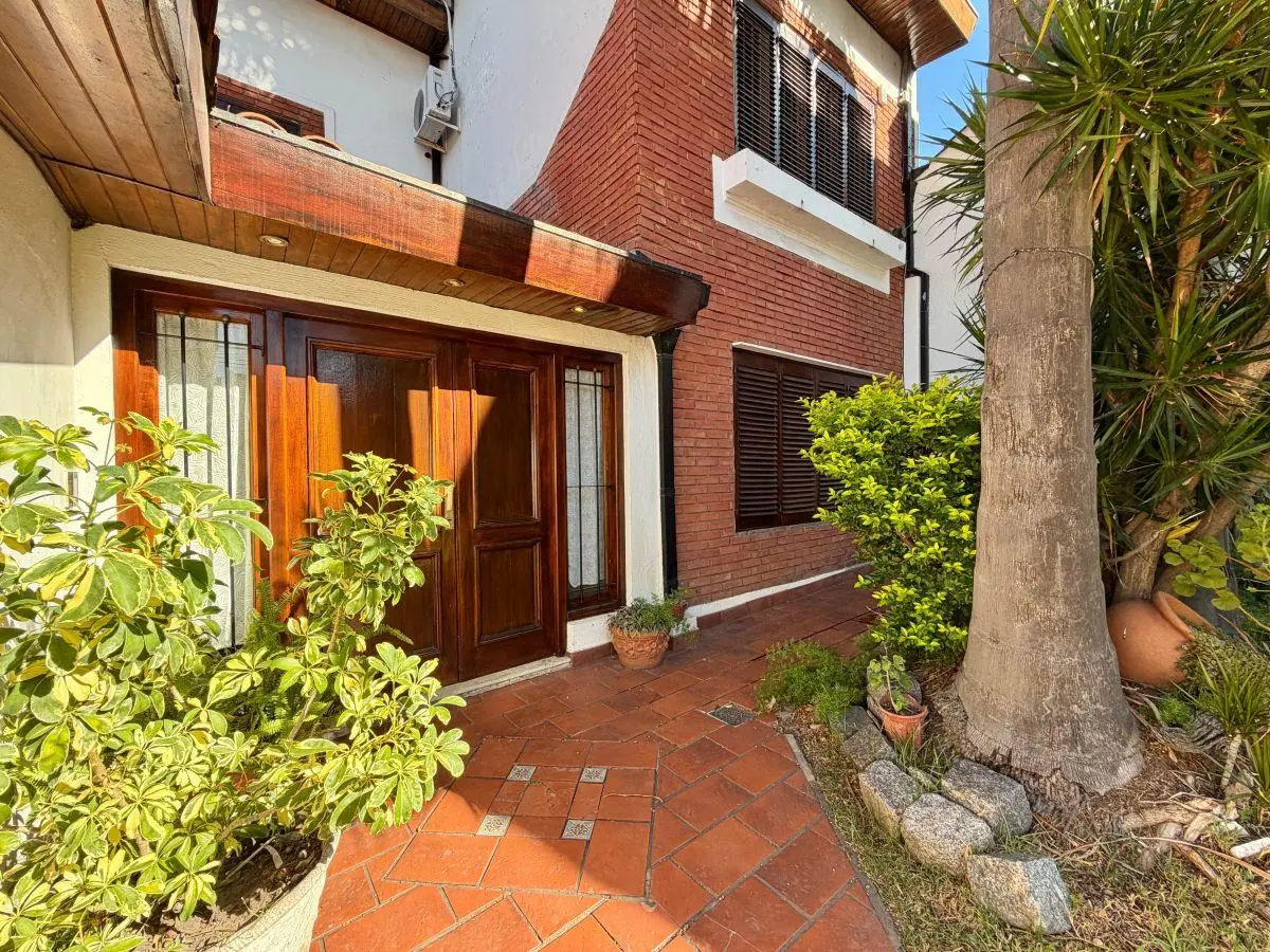 VENTA CASA CUATRO AMBIENTES EL PALOMAR 5