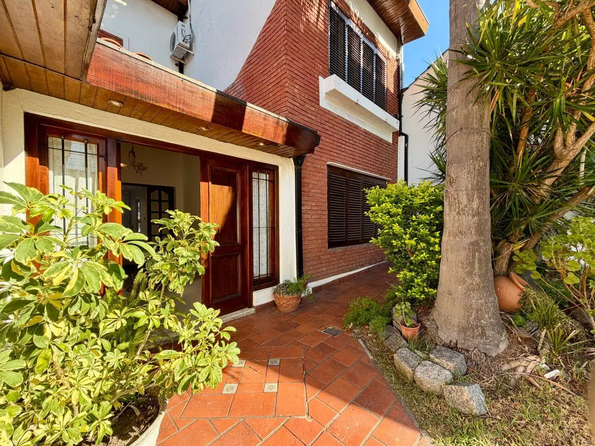 VENTA CASA CUATRO AMBIENTES EL PALOMAR 4