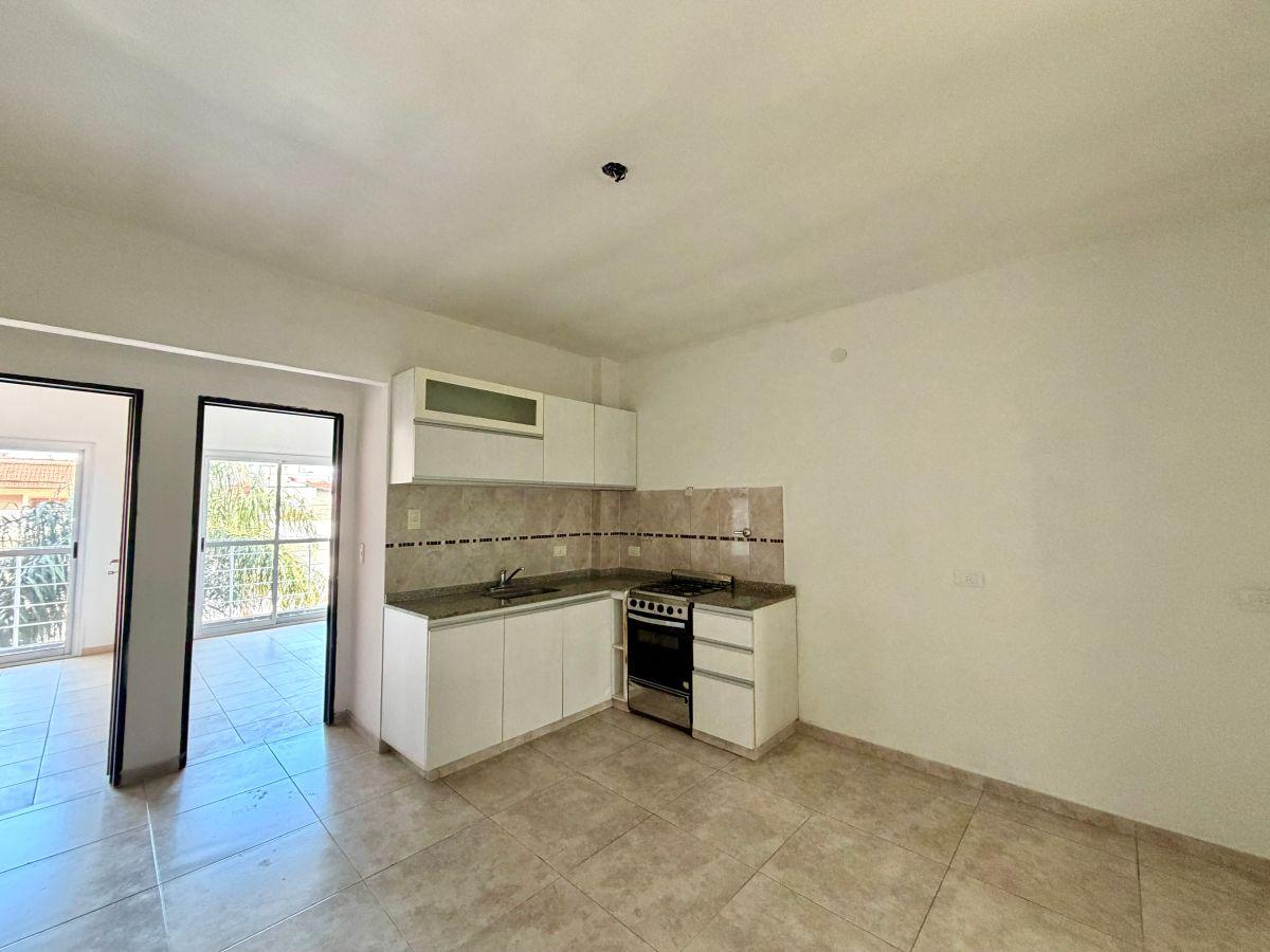 Foto de VENTA DEPARTAMENTO TRES AMBIENTES VILLA BOSCH, imagen 3