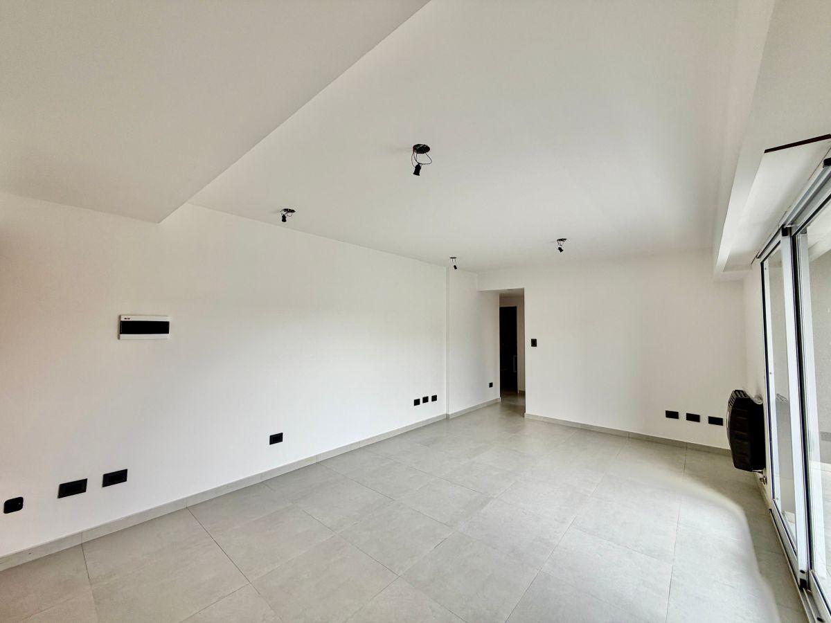 Foto de VENTA DEPARTAMENTO TRES AMBIENTES MARTIN CORONADO, imagen 4