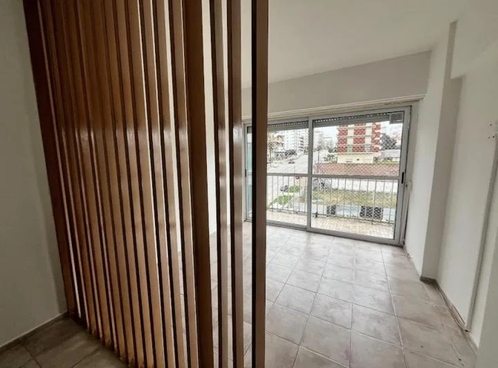 Alquiler Departamento 1 Ambiente con Balcon - Guemes 4