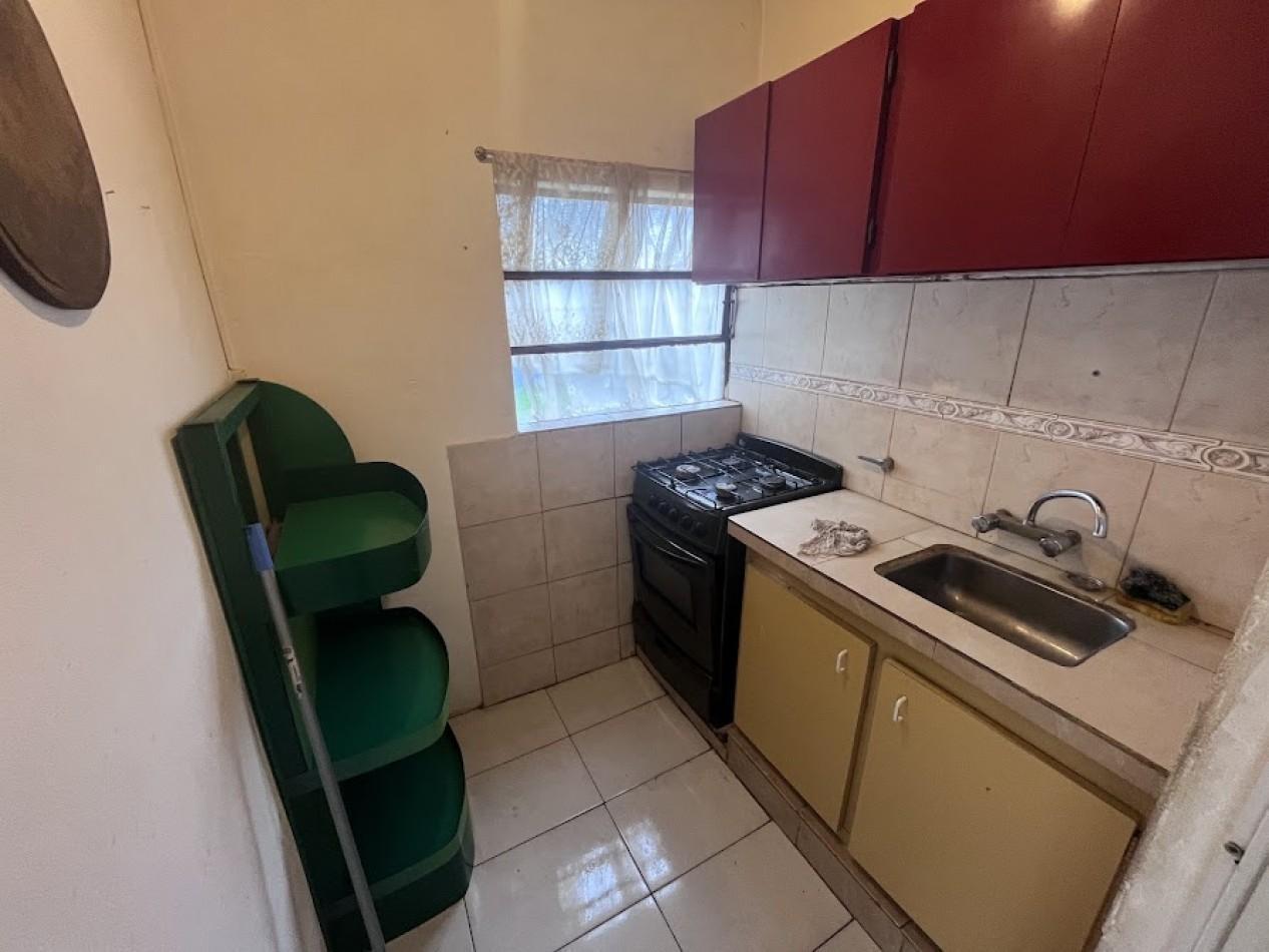 Foto de OPORTUNIDAD Lote en esquina con dos viviendas independientes | Apto, imagen 4