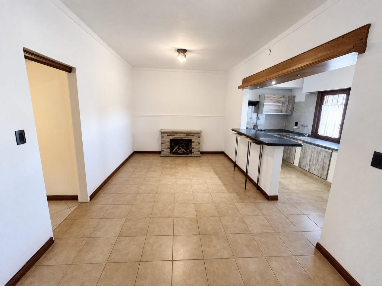 Foto de CHALET EN ALQUILER POR 24 MESES 3 AMB. PARQUE-QUINCHO -COCHERA -PARQUE, imagen 3
