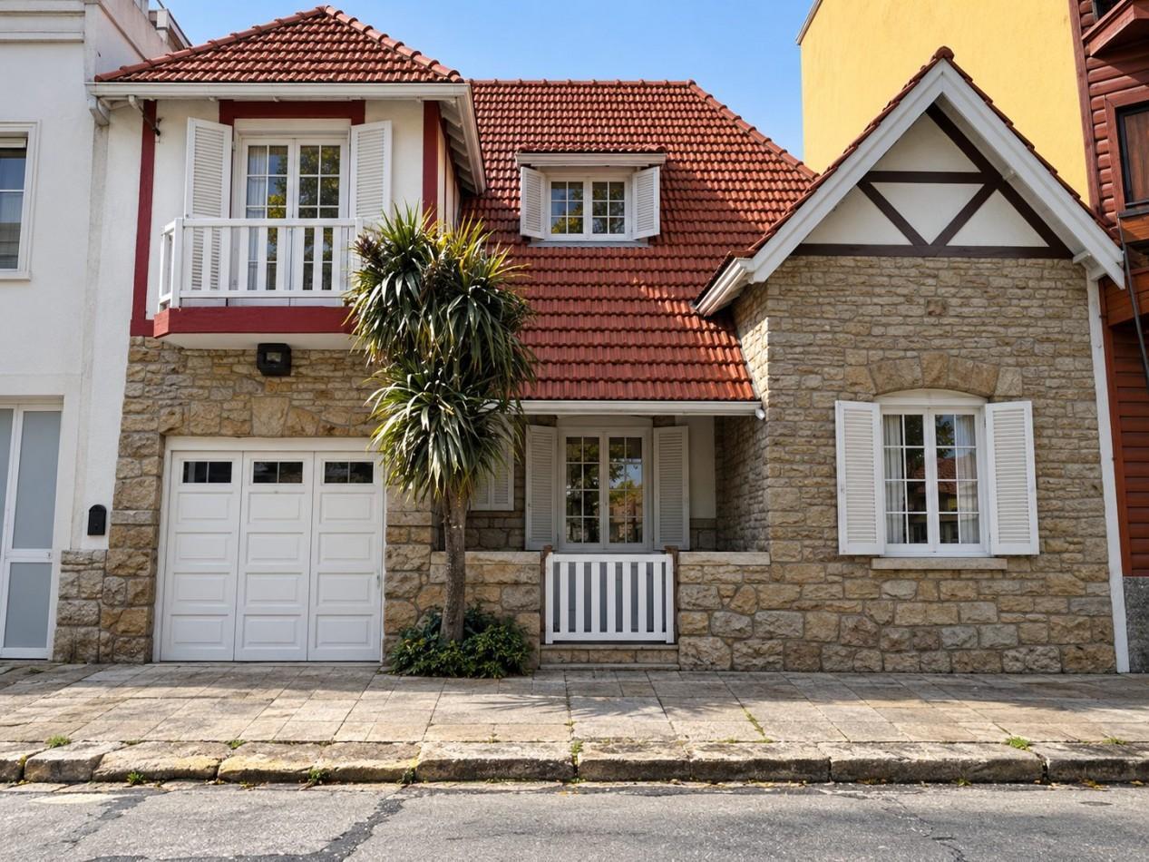 Foto de Chalet marplatense de estilo en venta en Stella Maris | Vistas al mar y, imagen 2