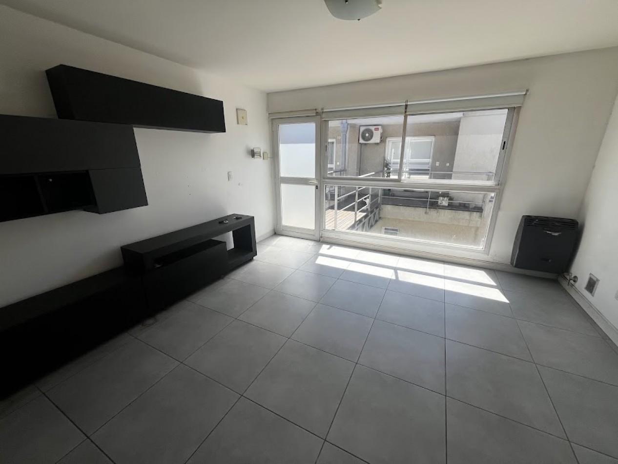 Foto de DEPARTAMENTO DE 2 AMBIENTES CON COCHERA Y BALCONES | APTO CREDITO, imagen 2