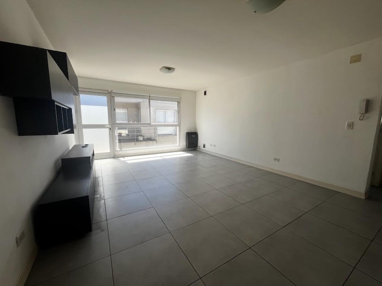 Foto de DEPARTAMENTO DE 2 AMBIENTES CON COCHERA Y BALCONES | APTO CREDITO, imagen 3