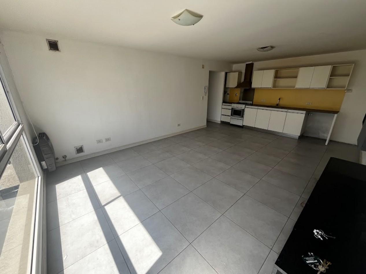 Foto de DEPARTAMENTO DE 2 AMBIENTES CON COCHERA Y BALCONES | APTO CREDITO, imagen 5