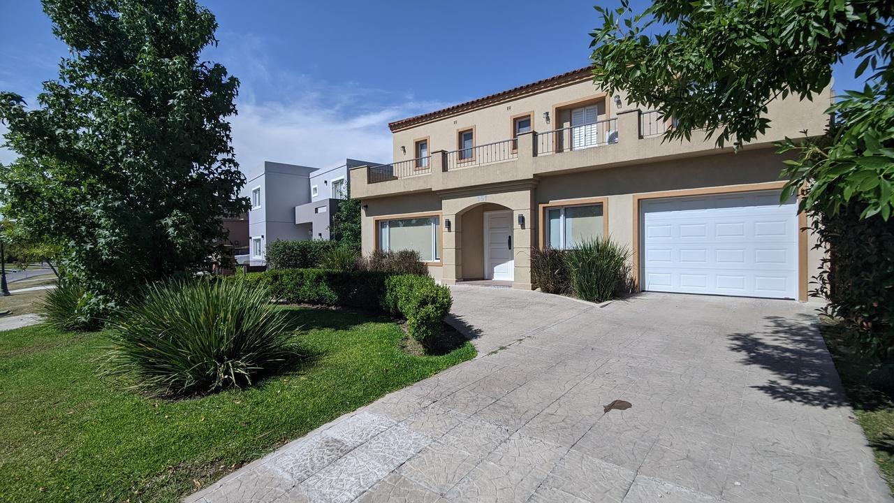 Casa 4 ambientes en venta - San Alfonso, Pilar del Este