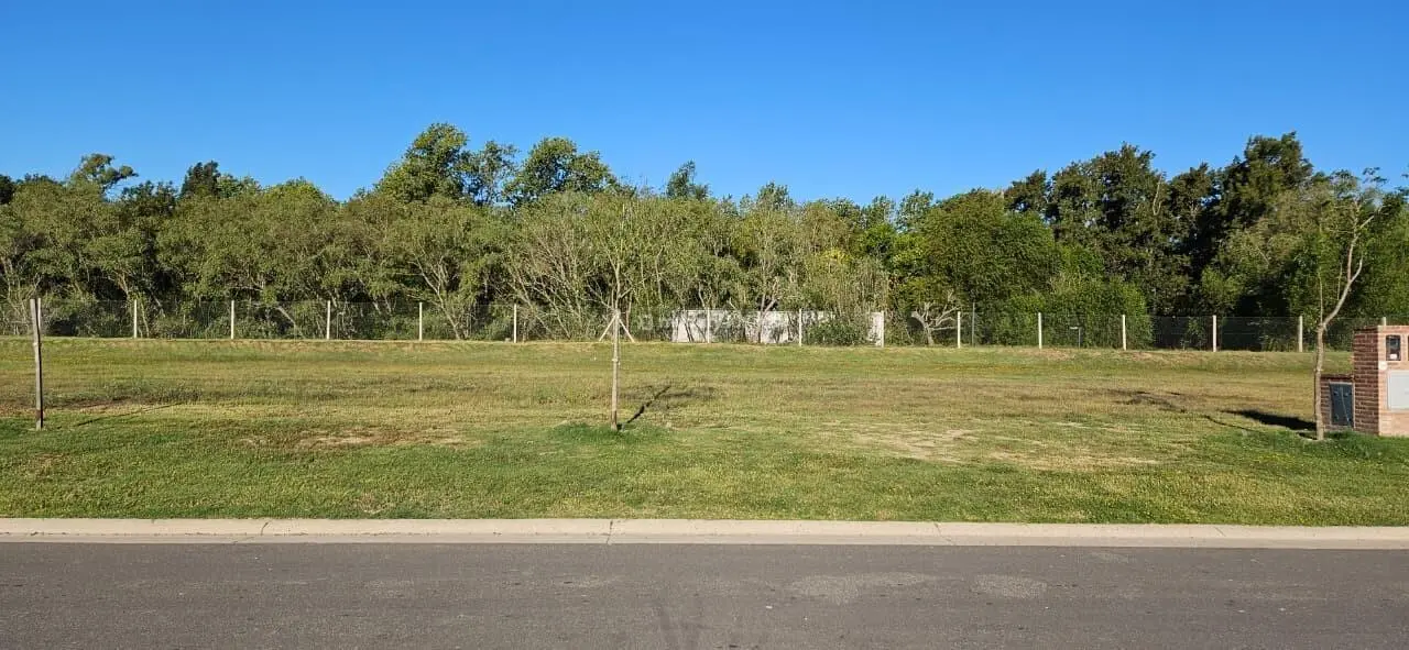 VENTA LOTE BARRIO NATIVAS PUERTOS DEL LAGO 4