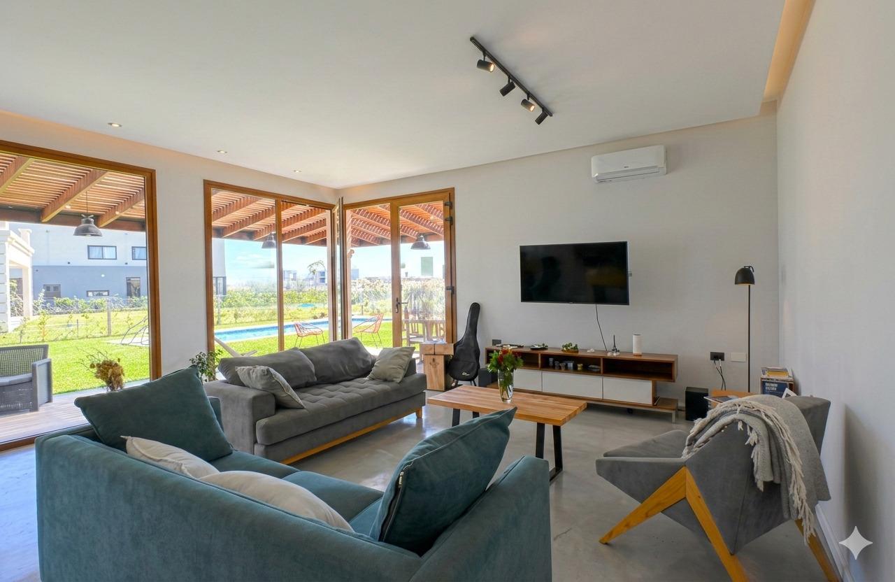 Casa en venta San Sebastian, amplio y luminoso