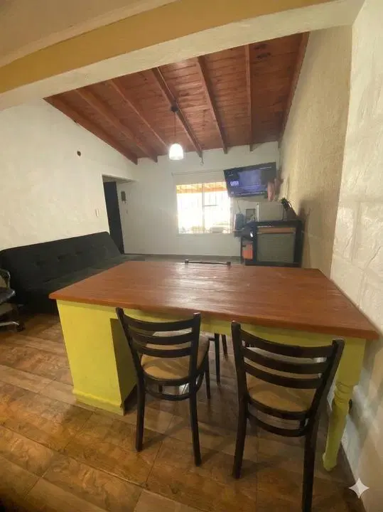 VENTA CASA 5 AMBIENTES EN BENAVIDEZ PILETA 3