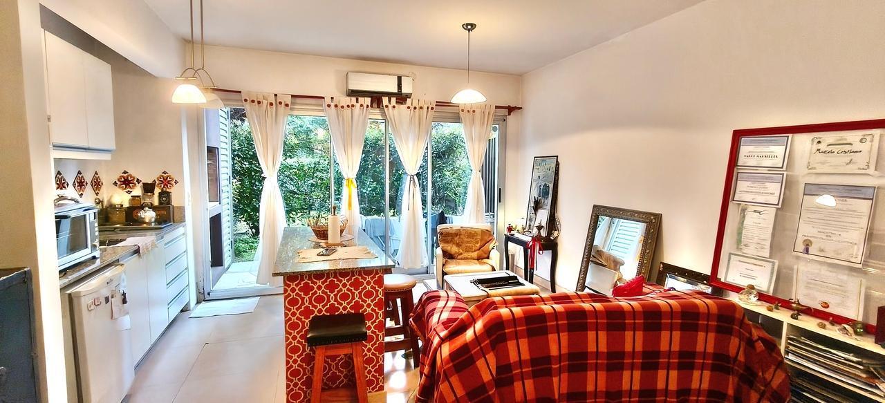 Venta Departamento PB c/jardin y Cochera